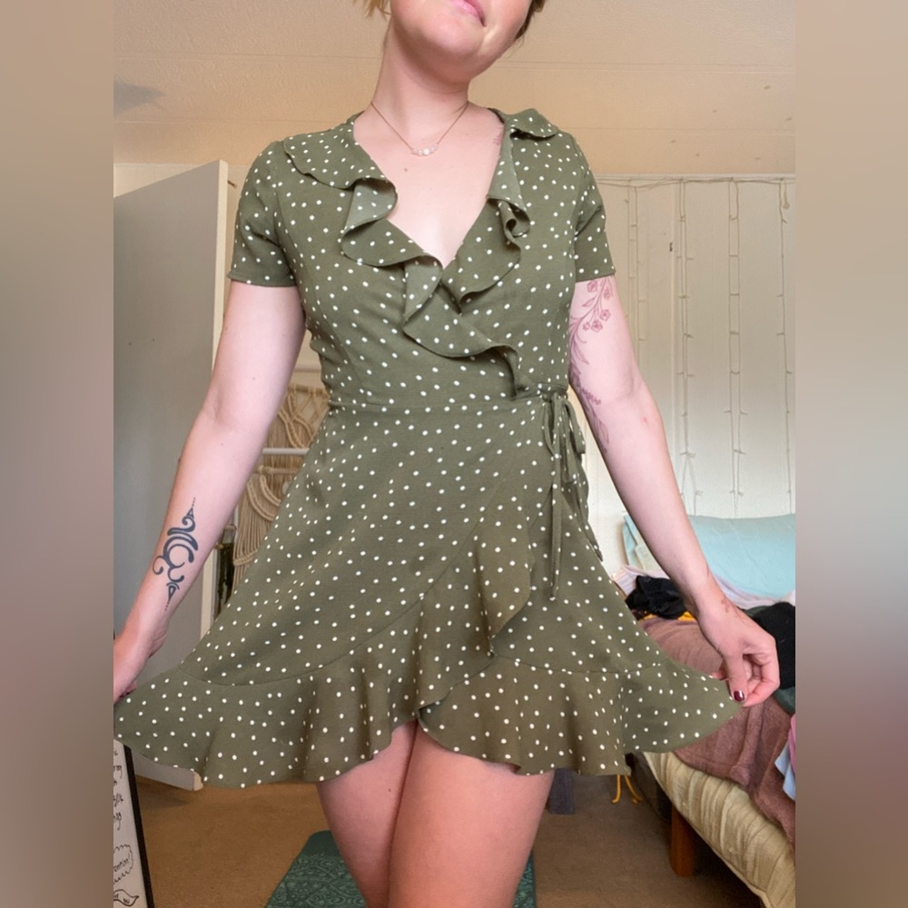 S polkadot mini wrap dress